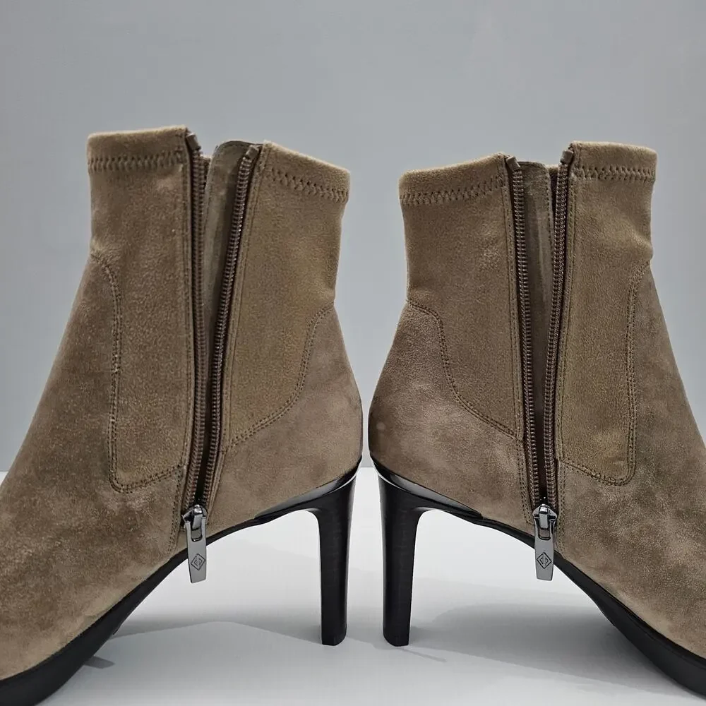 Donald Pliner Italia Ankle Boot Womens 9 Biscotti Tan Suede Stiletto Heel NEW